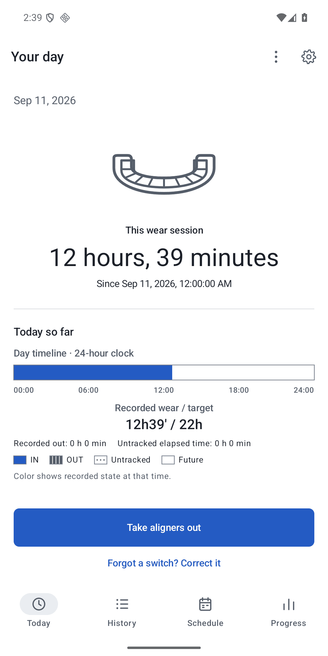 Aligner Tracker Today screen showing aligners currently in, today's wear total, and a chronological timeline