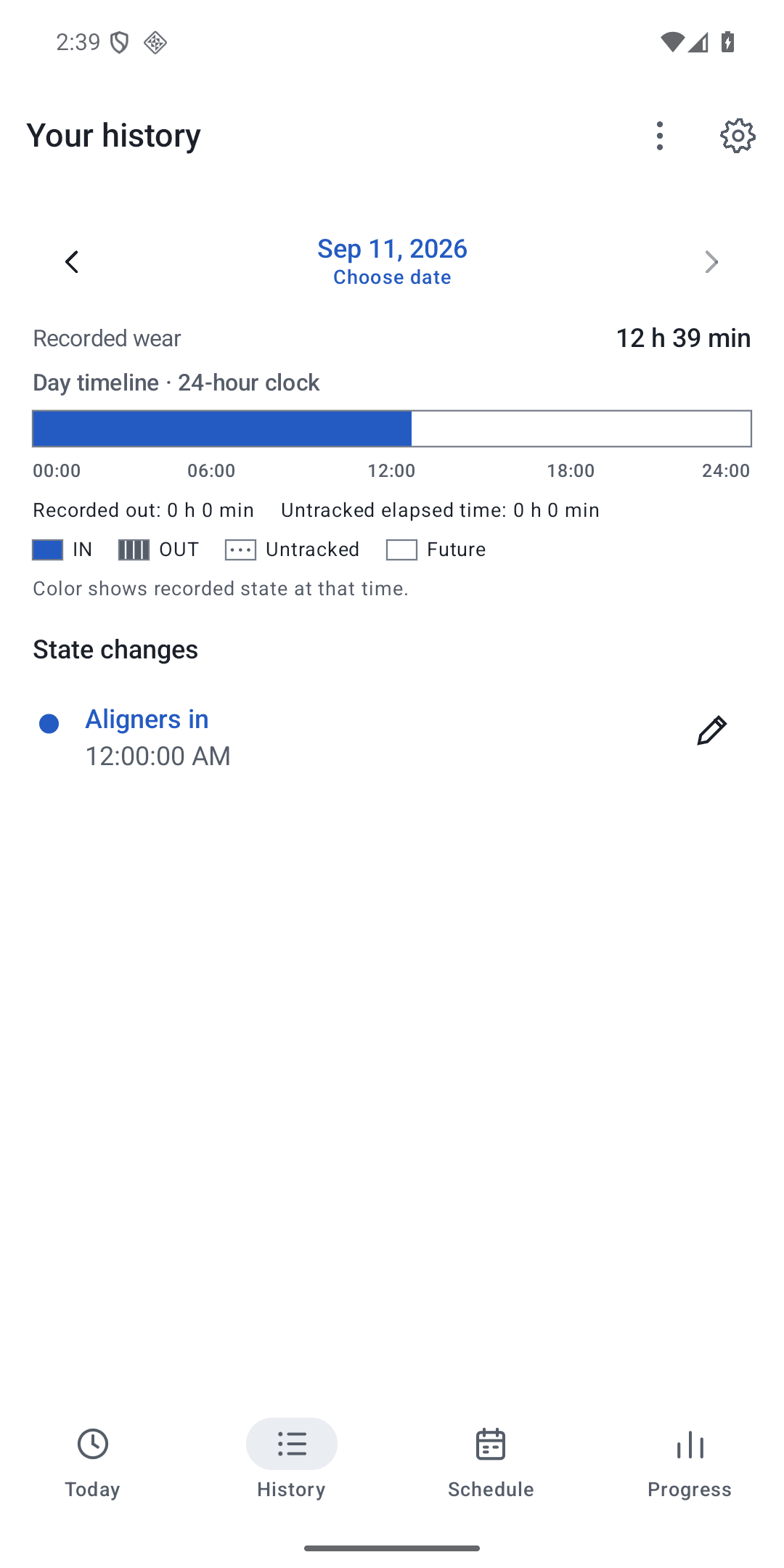 Aligner Tracker History screen showing recorded wear by day against a user-entered target